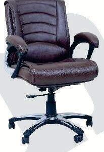 CD 136 – Revolving Staff Chair